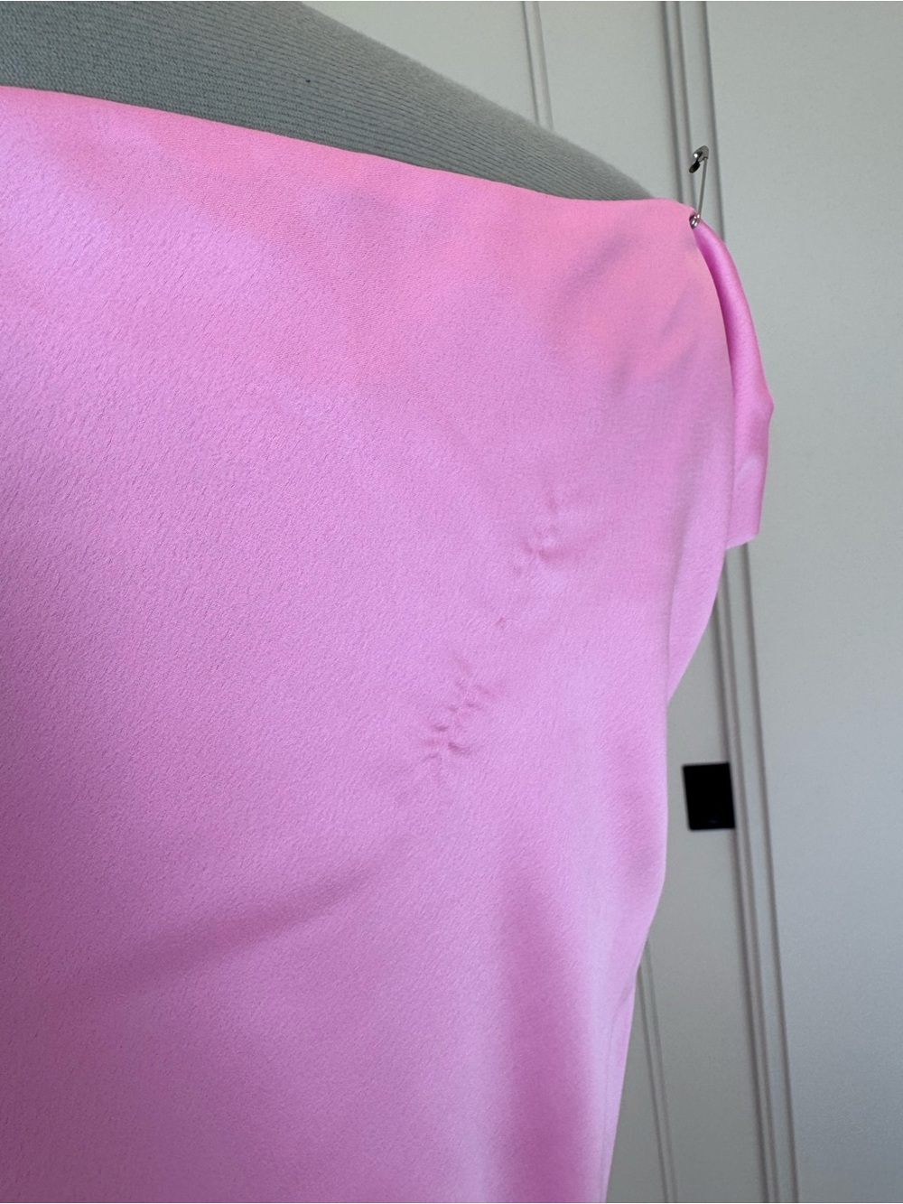Show Me Your Mumu Pink Off-Shoulder Satin Evening Dress - Picture 7 of 8